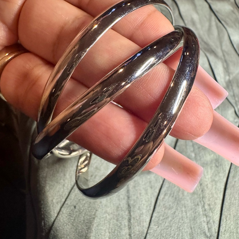 3 piece Silver Bangle Set - Picture 4 of 6
